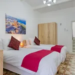 Authentic Townhouse With Backyard In Sliema By 360 Estates