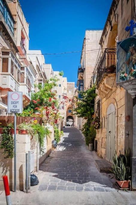 Holiday home Authentic Townhouse With Backyard In By 360 Estates Sliema