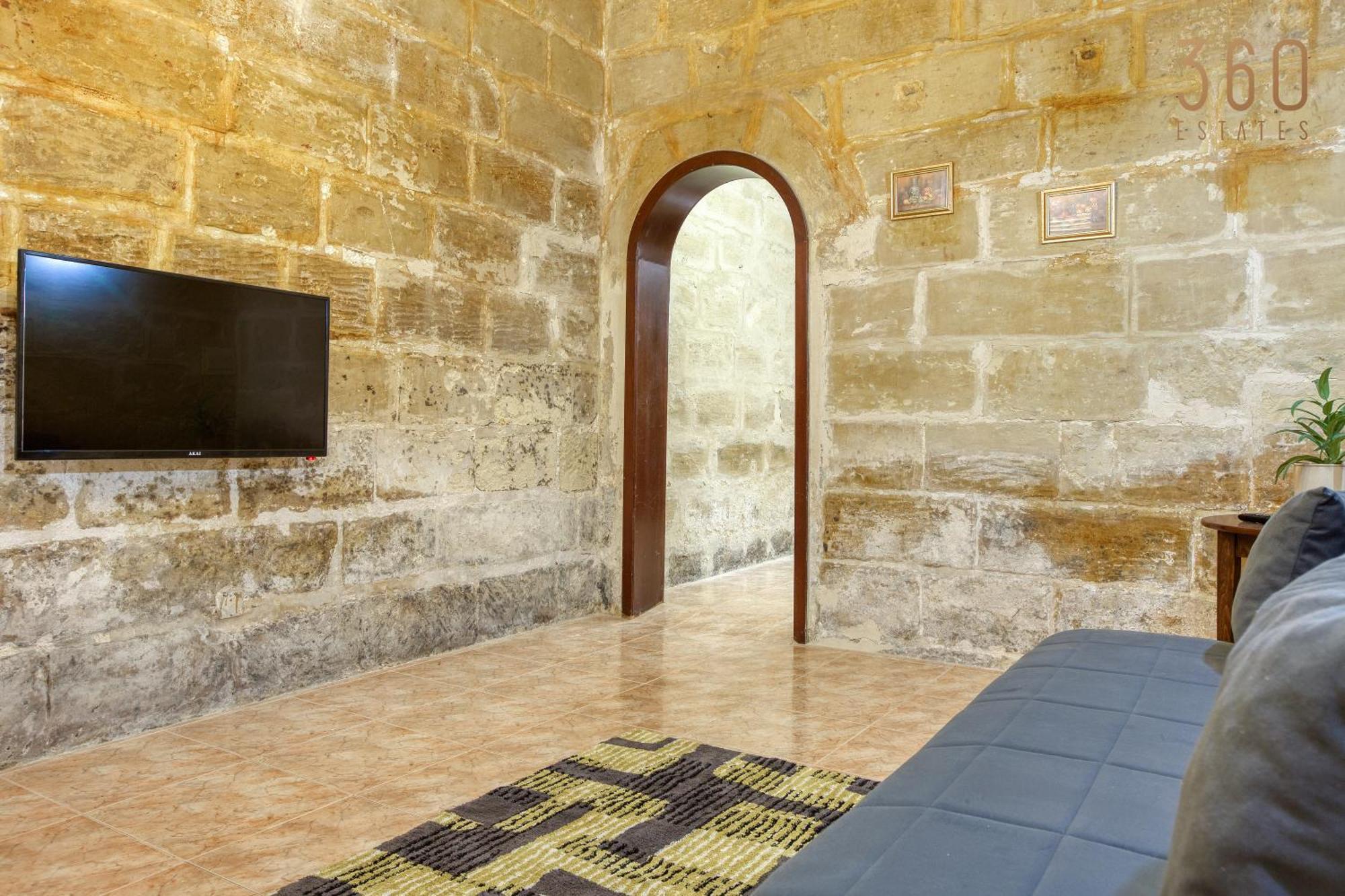 Authentic Townhouse With Backyard In By 360 Estates