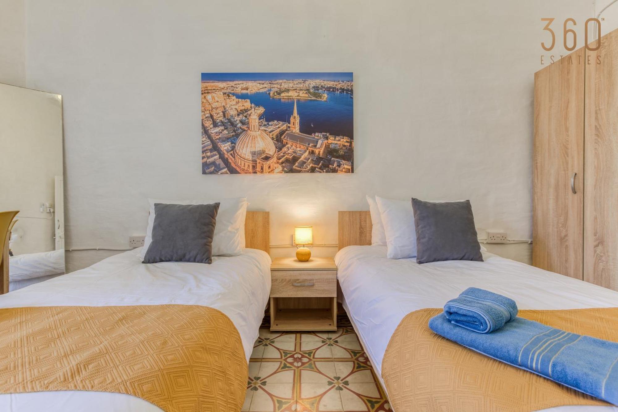 Authentic Townhouse With Backyard In By 360 Estates Holiday home Sliema